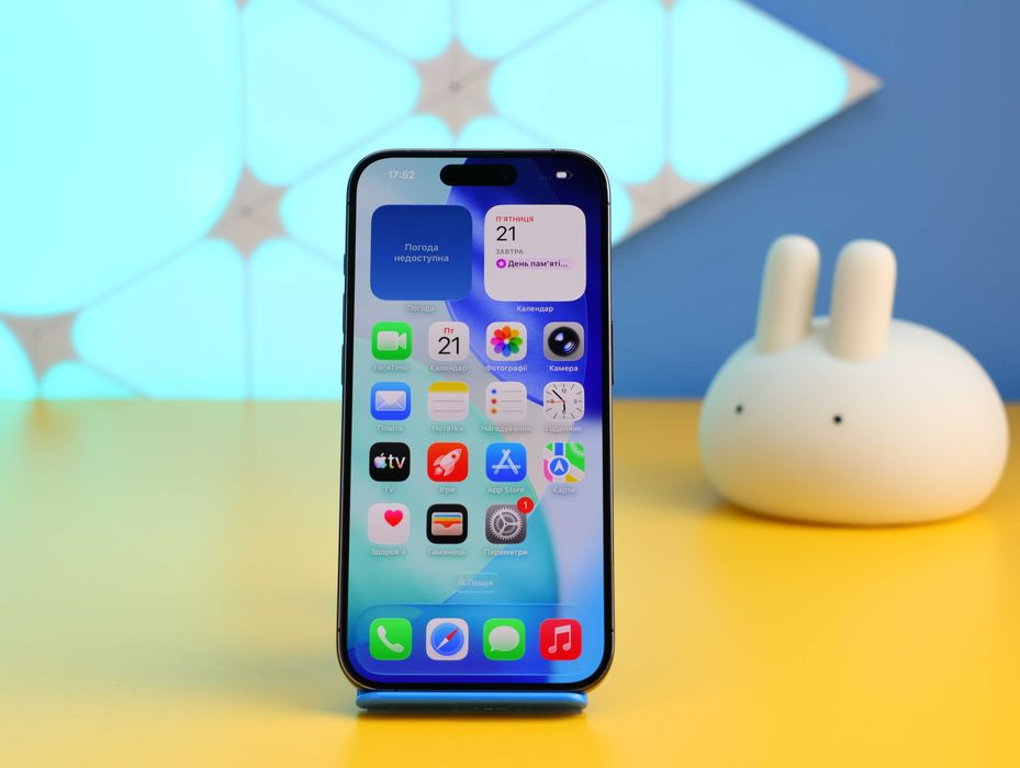 Смартфон iPhone 15 Pro 256GB Black Titanium (151443) Б/У З ГАРАНТІЄЮ