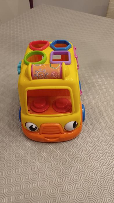 Carro divertido com 4 legos