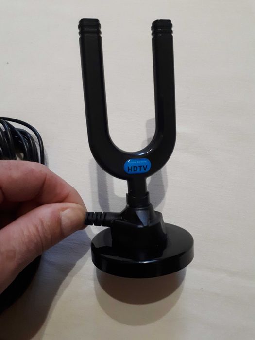 Цифрова антена DVB-T2 для телевізора або DVD плеєра