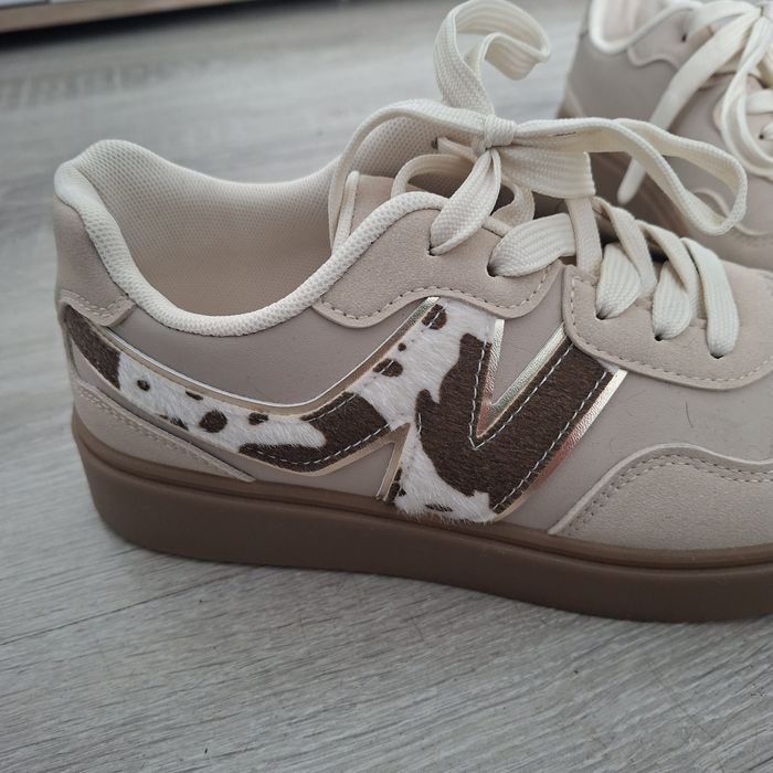 Buty damskie na platformie
