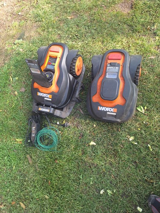 2x Robot Worx Landroid