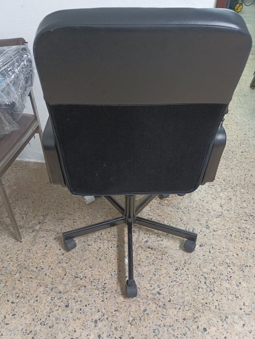 Cadeira escritório como nova