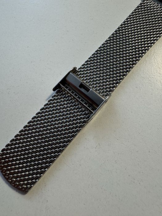 Продам часы Emporio Armani