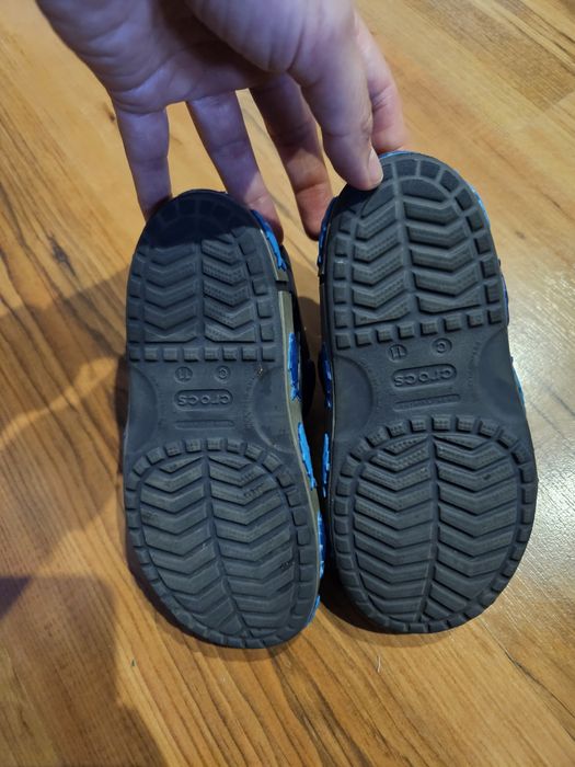 Sandaly crosk shark C11