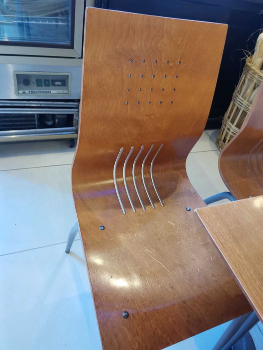 Conjunto mesa e 4 cadeiras