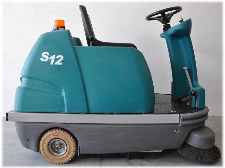 Zamiatarka bateryjna Tennant S12
