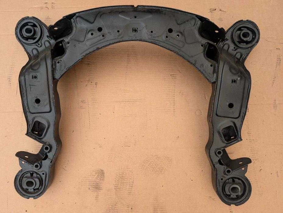 Sanki belka trawers przód przednie Audi A6 C6