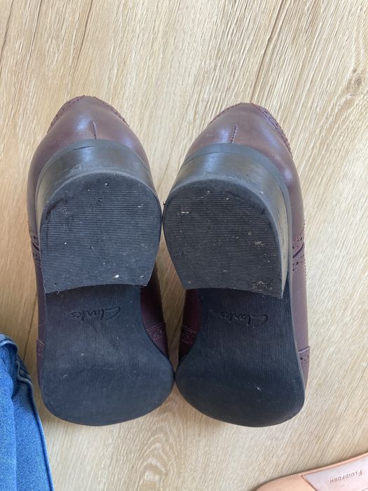 Półbuty Clarks roz. 39