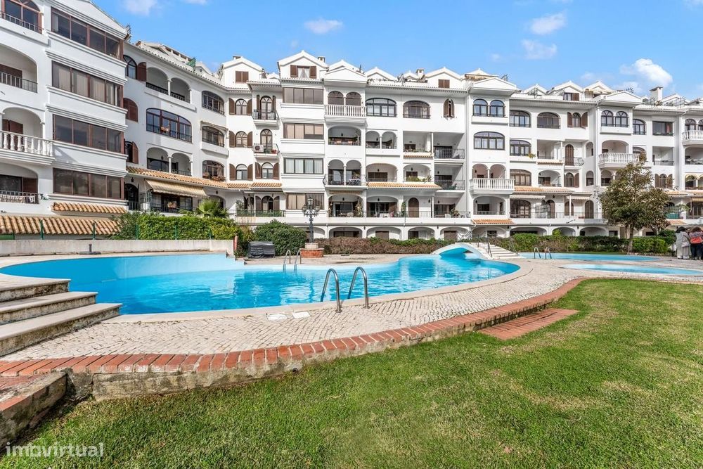 Penthouse T4 com piscina, Junqueiro Carcavelos, Cascais