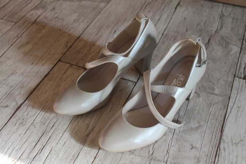 Buty ślubne Kotyl