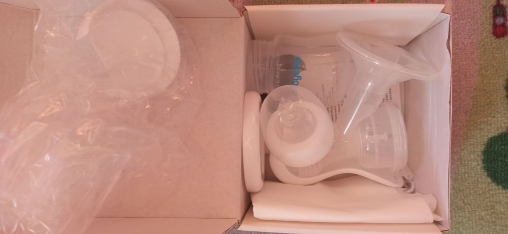 Ручний молоковідсмоктувач babyono, ємністі для зберігання молока babyono,  бутилочки   Avent та  Mam