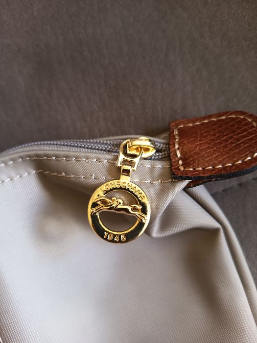 Mala de senhora longchamp