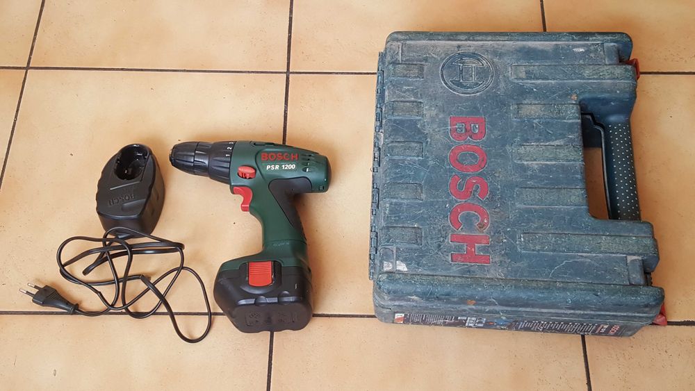Wkrętarka Bosch PSR 1200 z ładowarką