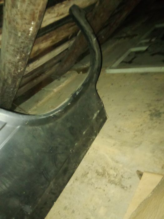 Крило на 2105новое