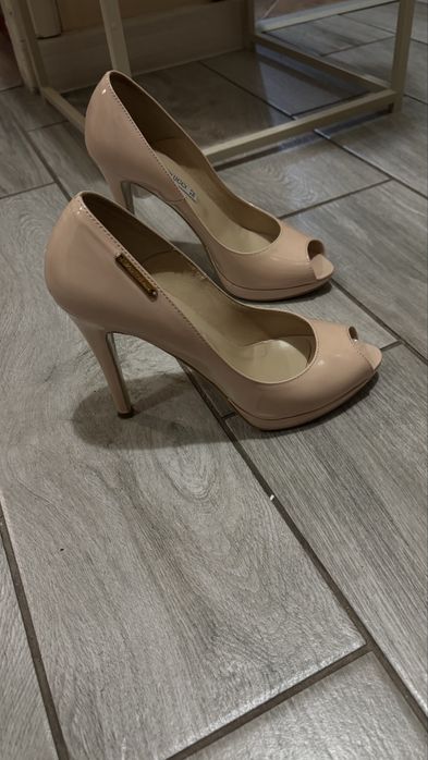 Sprzedam skórzane buty ze skóry naturalnej raz Ubrane