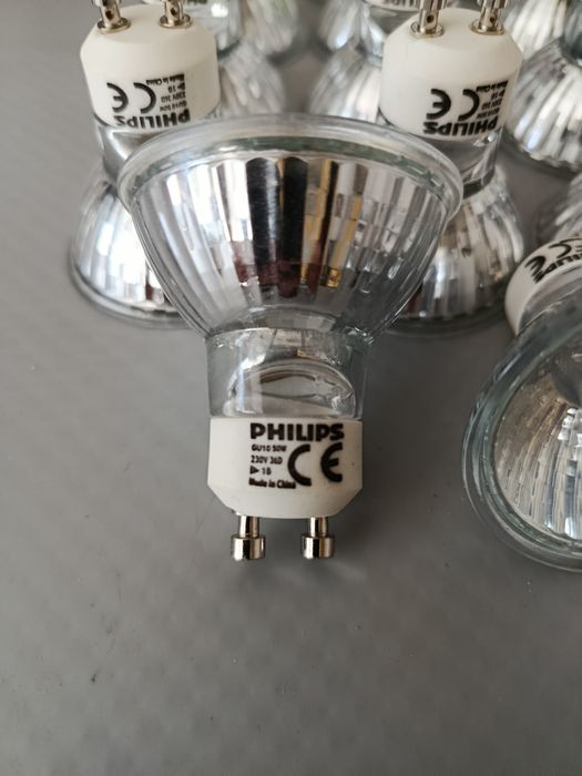 20  Lâmpadas halogéneos Philips de 50w