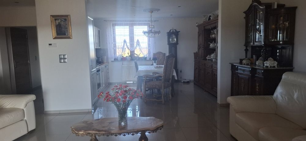 Dom na dużej dzialce