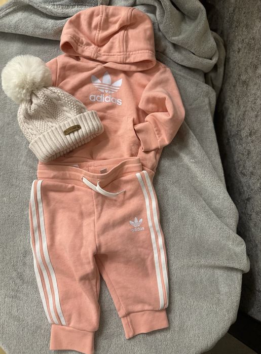 Спортивний костюм adidas