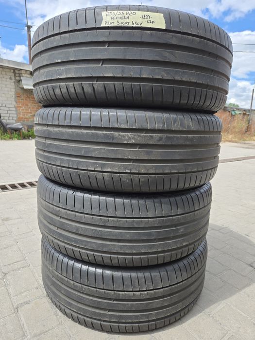 255 55 20 Michelin pilot sport 4 suv land rover discovery lincoln aviator ford explorer