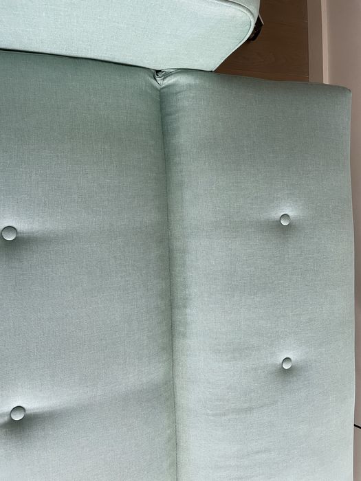 Sofá cama verde menta em muito bom estado