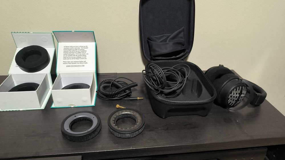 Headphones Beyerdynamic DT 1990 Pro