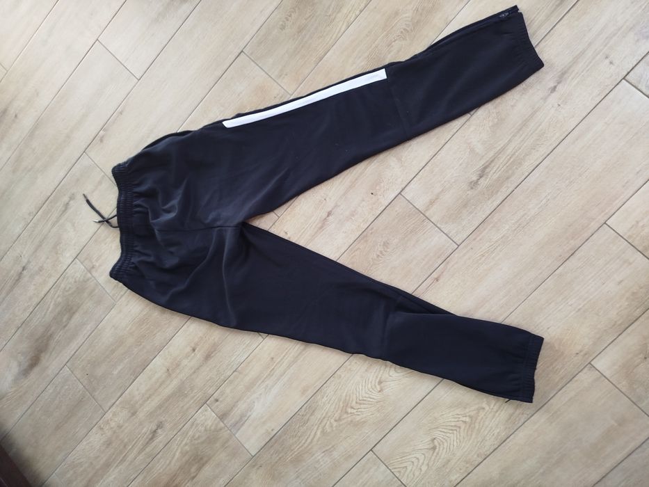 Spodnie dresowe Umbro roz152