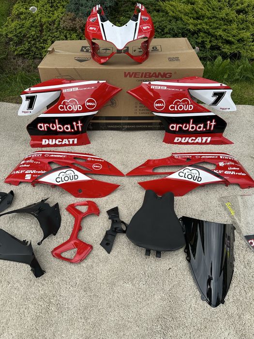 Ducati Panigale 1199s owiewki, siedzenie, szyba