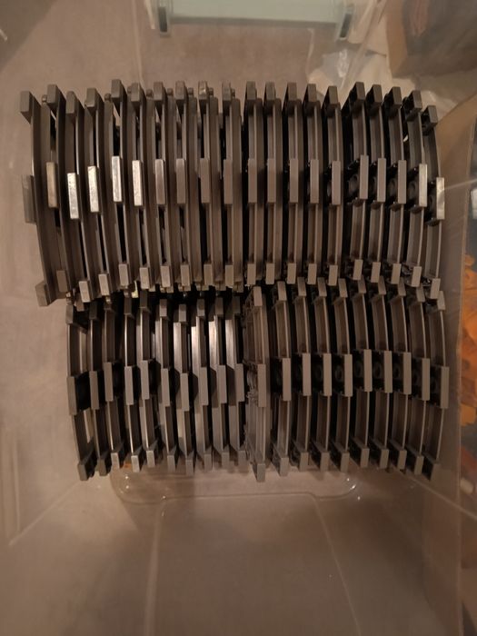 Zestaw torów LEGO Duplo 12 łuków 10 prostych zwrotnica i przejazd