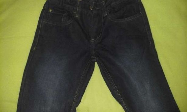 Calças de ganga novas p/rapaz tamanho 9-10 anos