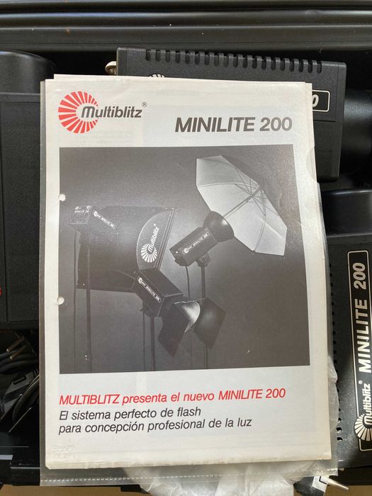 MULTIBLITZ Minilite 200 kit luzes completo.