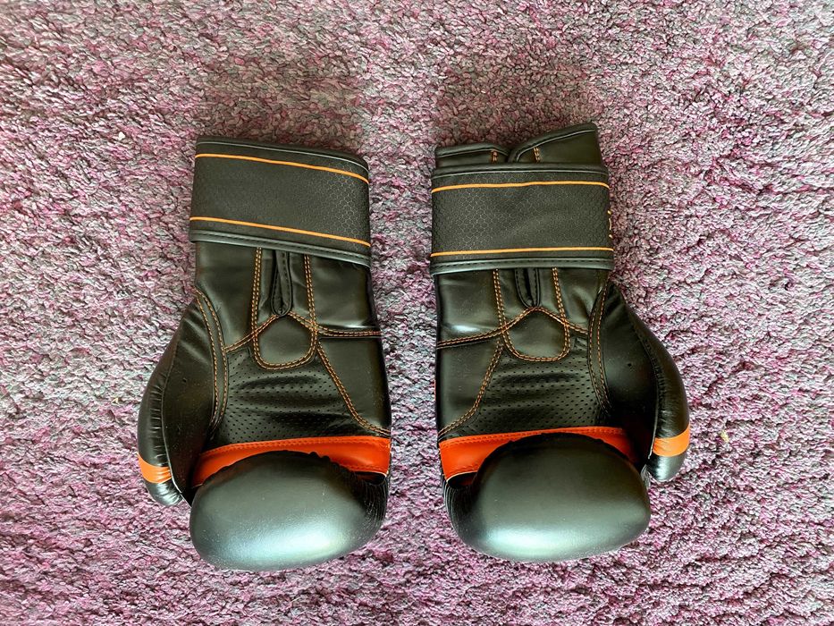 Luvas de Boxe Outshock 14oz