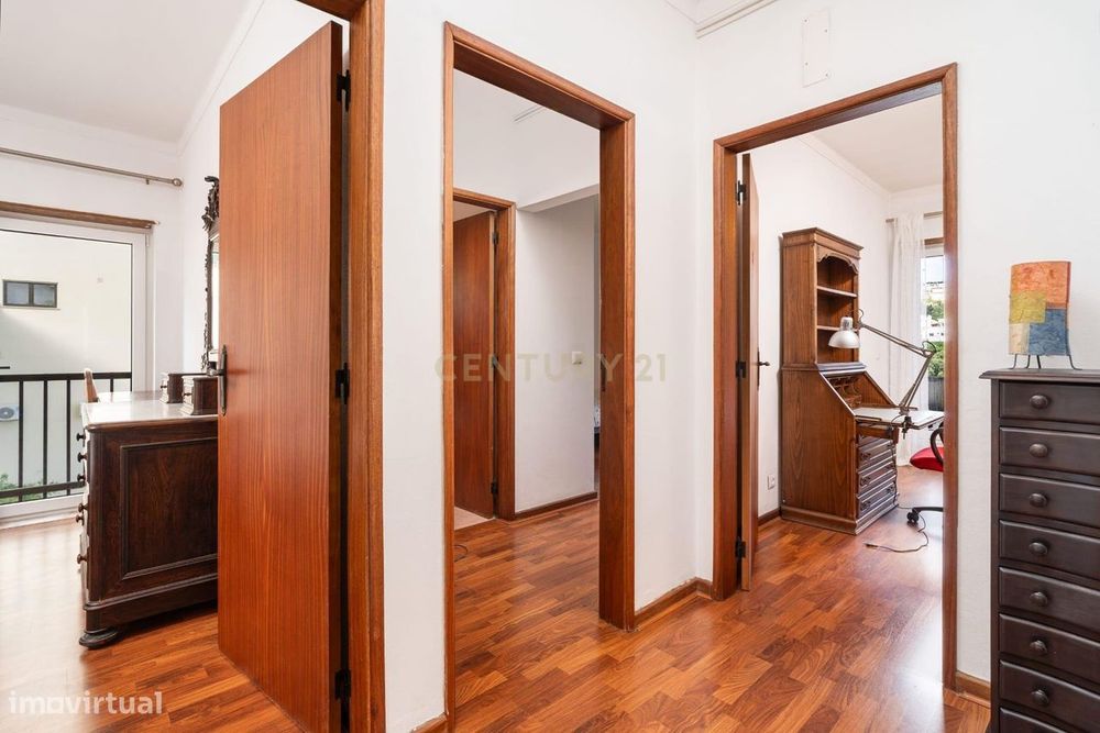 T3 Duplex com 2 Terraços, na Av. Elísio de Moura, em Coimbra