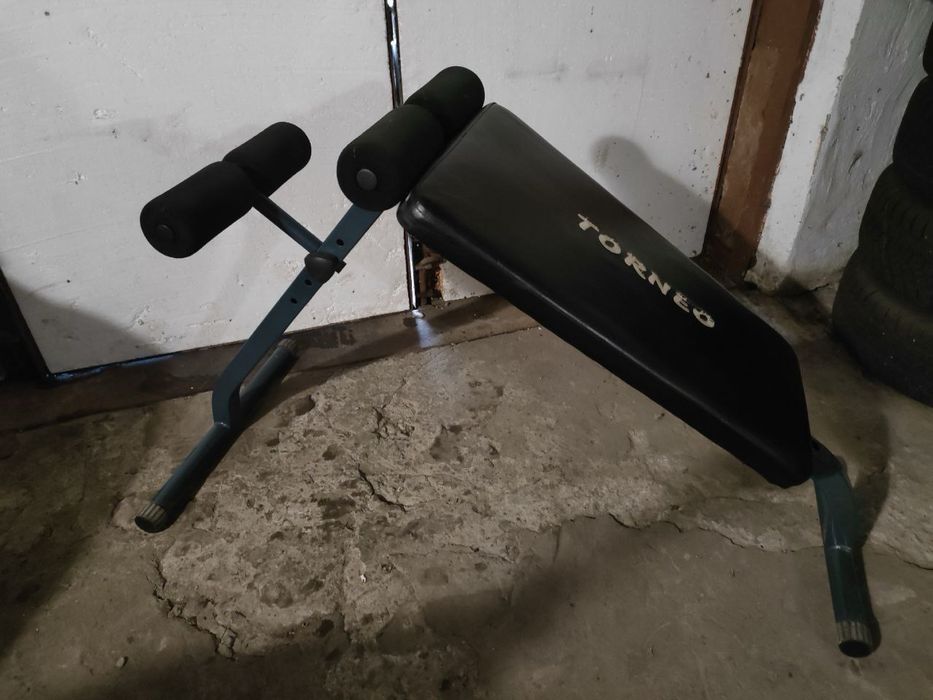 Универсальная скамья для пресса и гиперэкстензии доска Torneo
