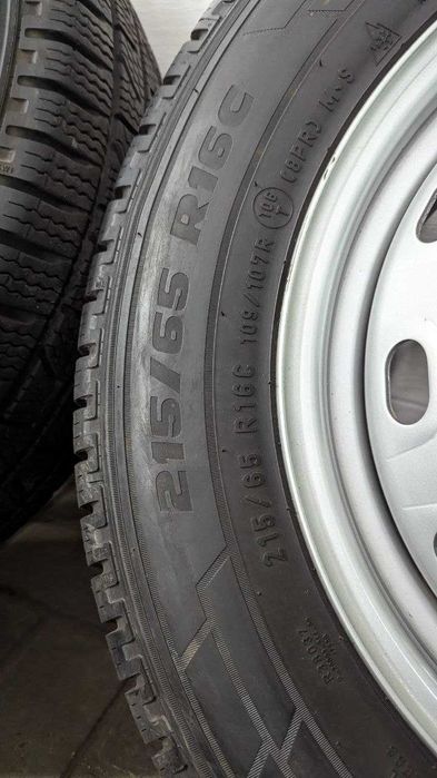 Диски в зборі з шинами Renault Trafik 5/114.3 R16 6J ET50 dia66.1mm