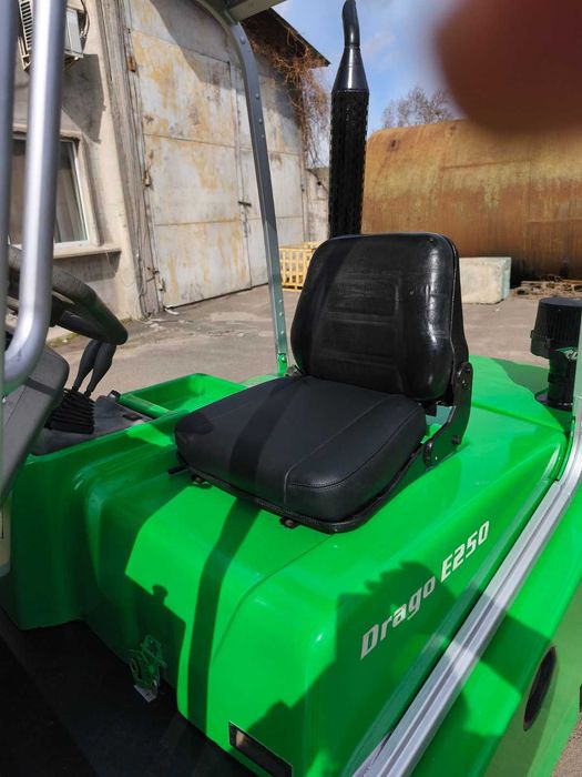 Вилковий навантажувач дизельний 2,5т Cesab Drago E250 2012року