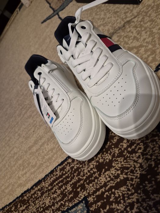 Tommy Hilfiger unisex  rozm 40