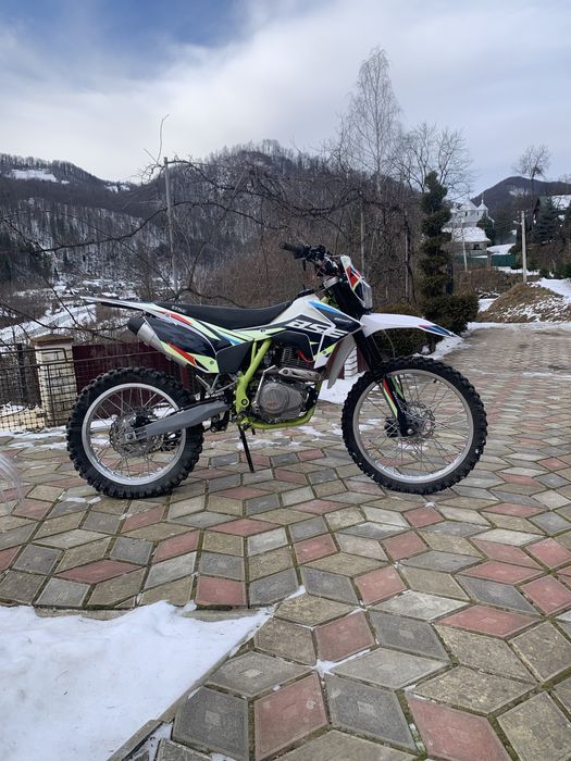 Продам BSE J3D 250/2024 року