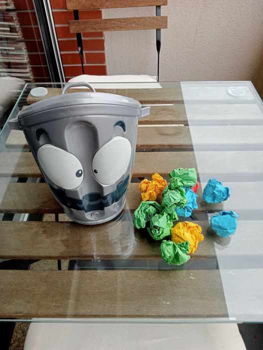 Jogo caixote do lixo