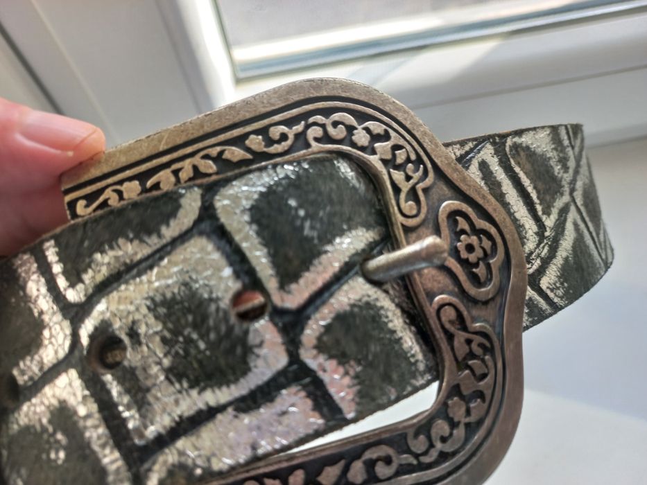 Włoski skórzany pasek