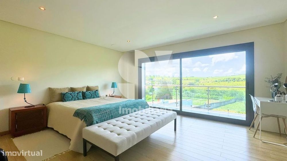 Moradia T3 Duplex com +300 m² totais