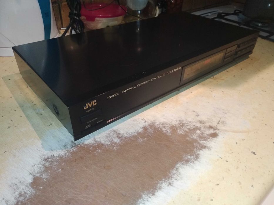 Sprzedam tuner JVC fx330l