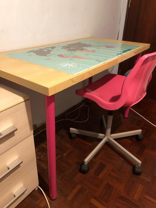 Secretaria + cadeira IKEA