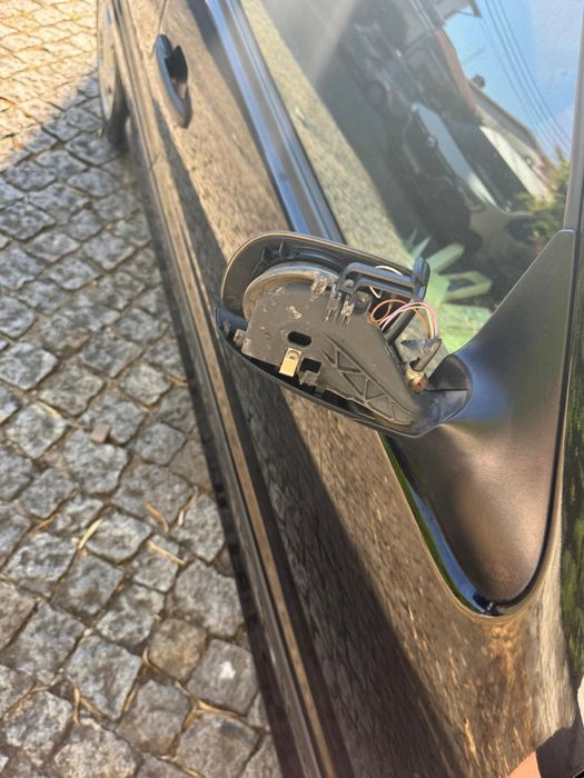 Polo 2001 1.0  com detalhes a fazer chama que da negocio