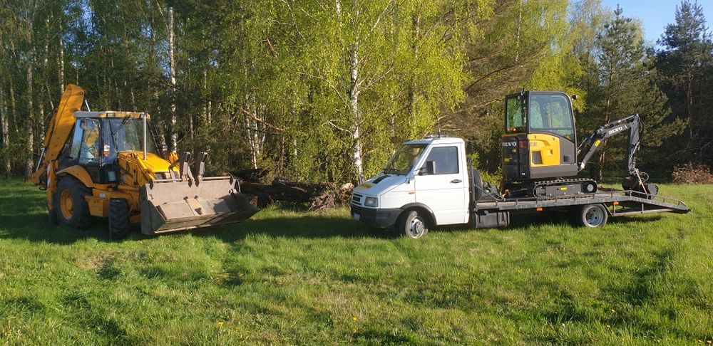 Roboty ziemne, koparko-ładowarka, minikoparka,młot, wiertnica,wywrotka
