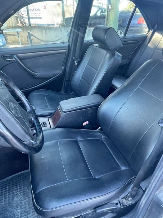 Para peças Mercedes C220 multiválvulas ano1997 com documentos em dia