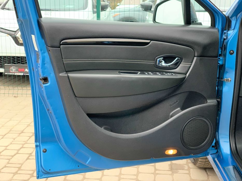 Renault Grand Scenic 2013