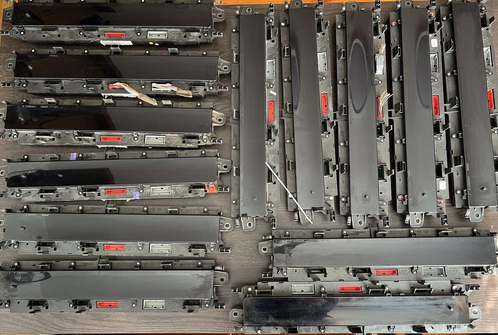 Панель приладів/приборка до Renault Scenic 2 (Рено Сценік 2)