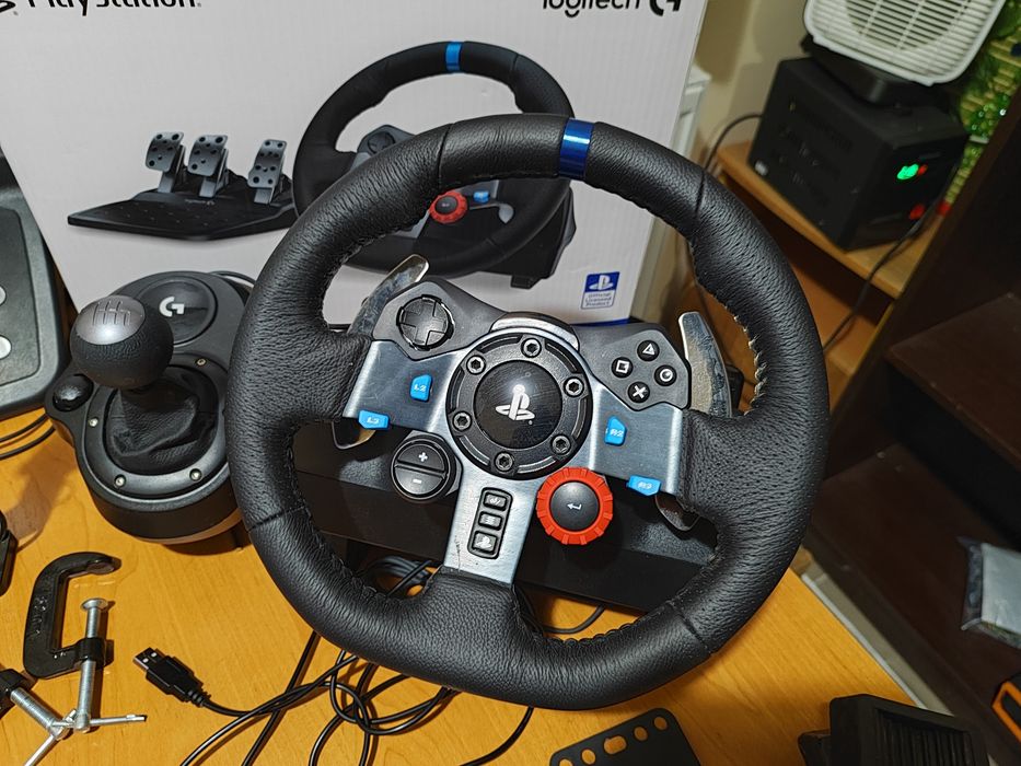 Руль + педалі Logitech G29