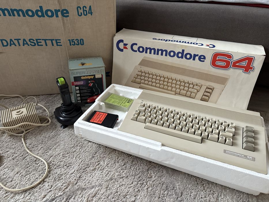 Zestaw Commodore C64