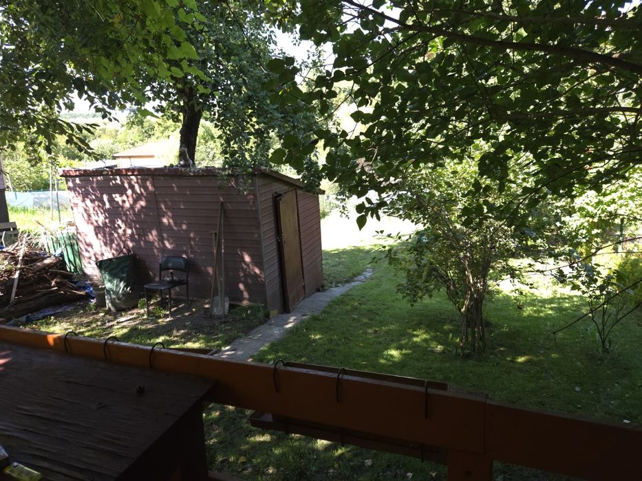 ROD Nad Oranią sprzedam zadbaną działkę – 354m² z murowanym domkiem, altaną i pięknym trawnikiem - Więcej